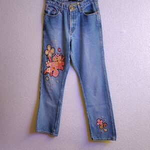 ellemenno Blue Jeans with Floral Embroidery B45 X